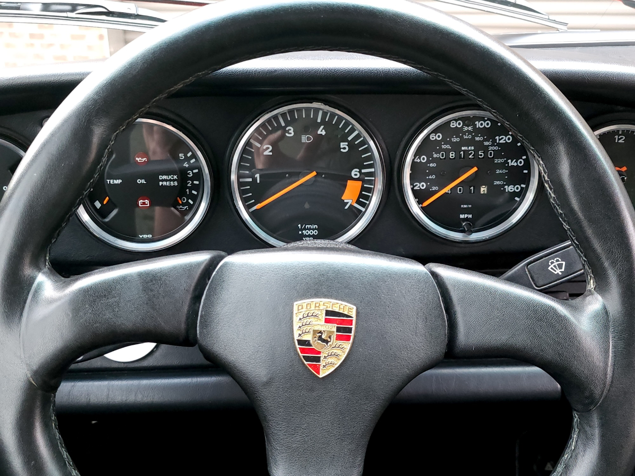 Porsche 911 Carrera  1987