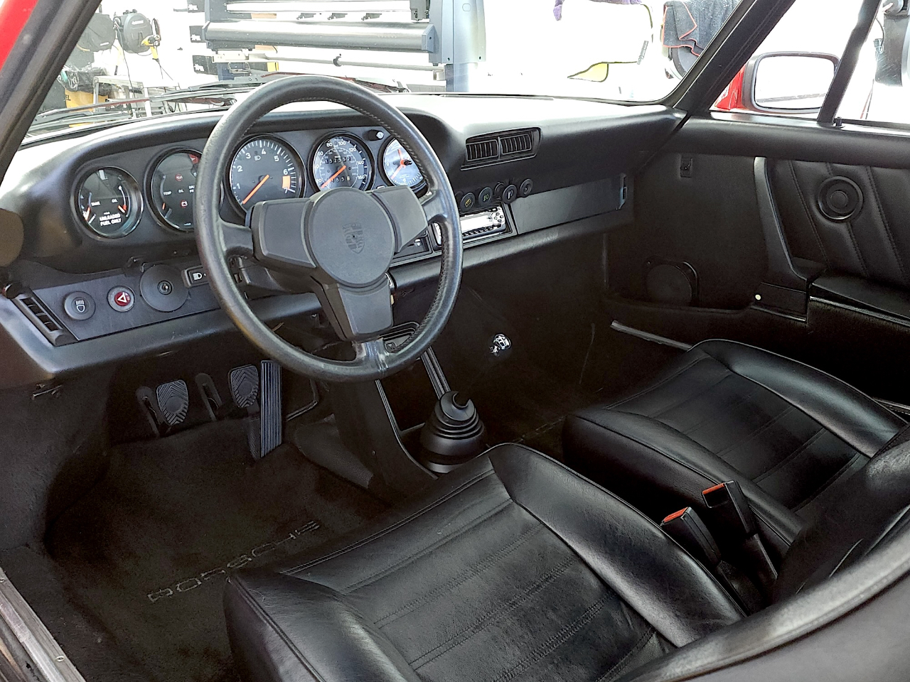 Porsche 911 Carrera  1984