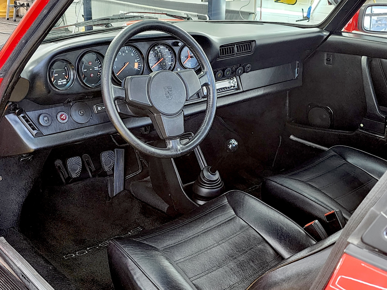Porsche 911 Carrera  1984