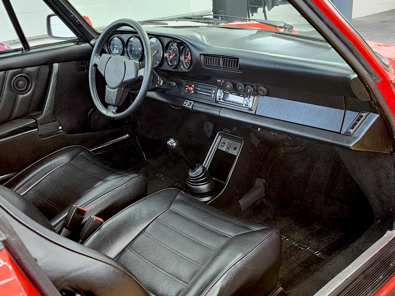 Porsche 911 Carrera  1984