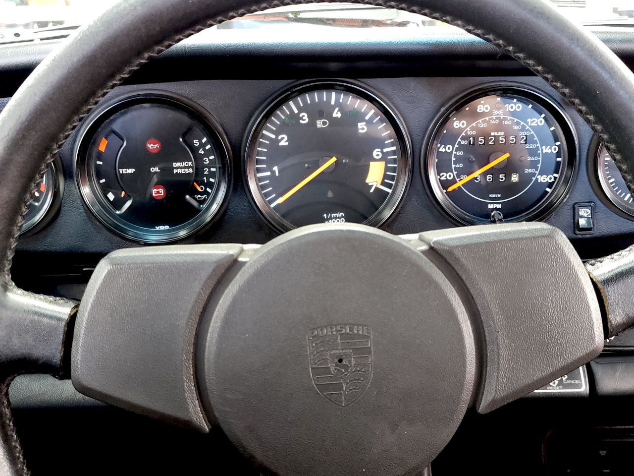 Porsche 911 Carrera  1984