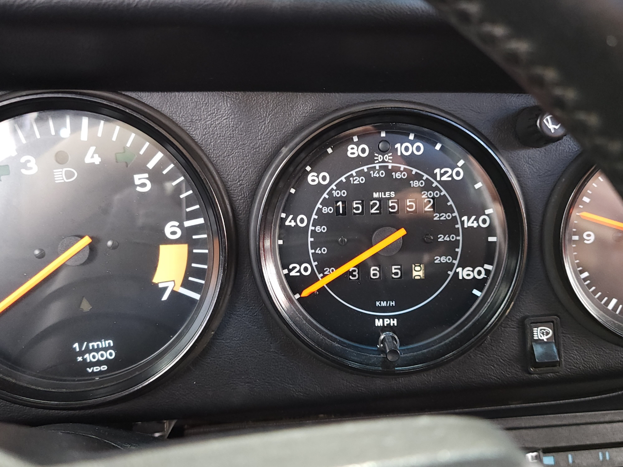 Porsche 911 Carrera  1984