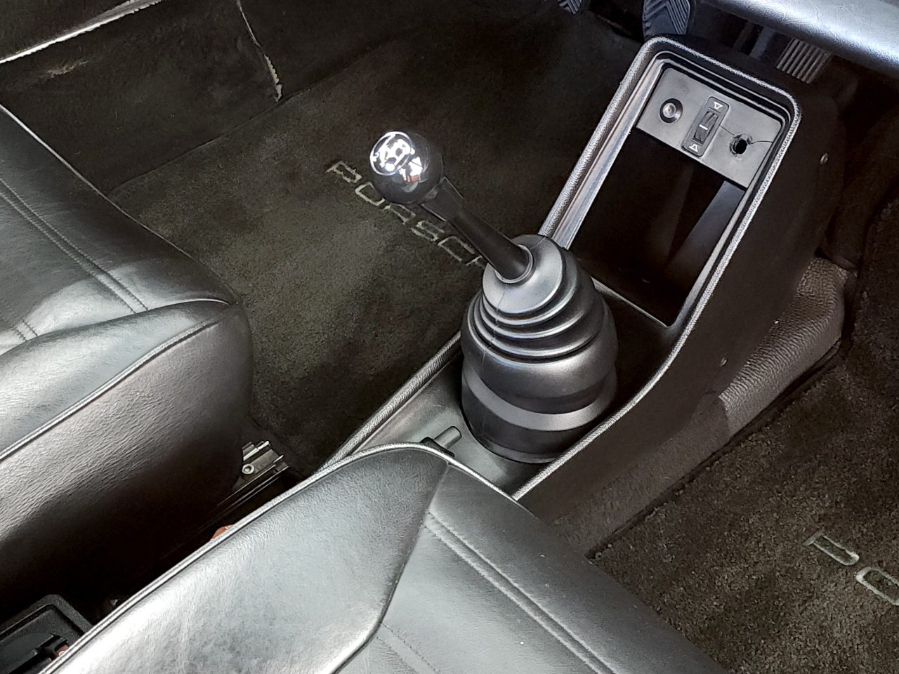 Porsche 911 Carrera  1984