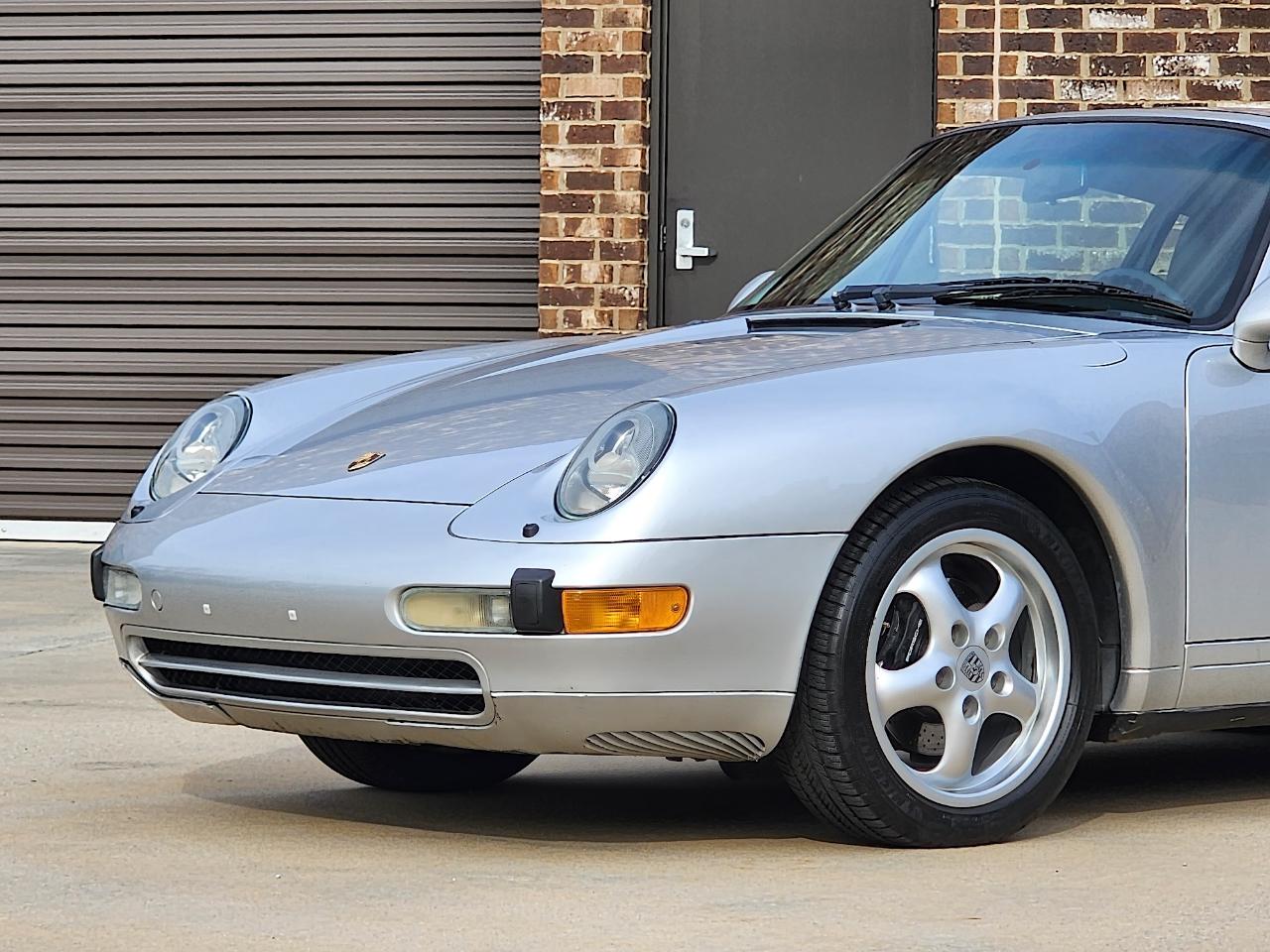Porsche 911 Carrera  1995