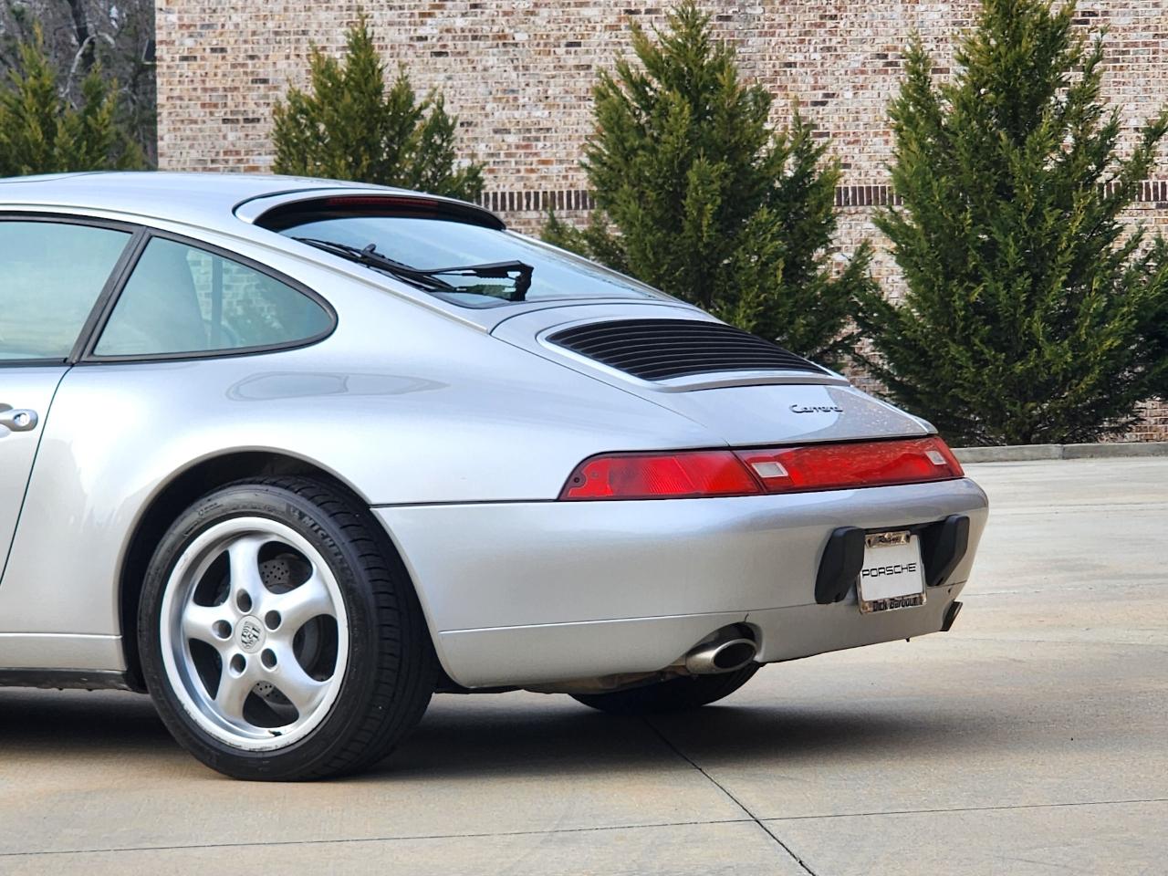 Porsche 911 Carrera  1995