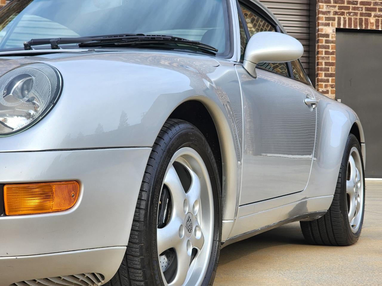 Porsche 911 Carrera  1995