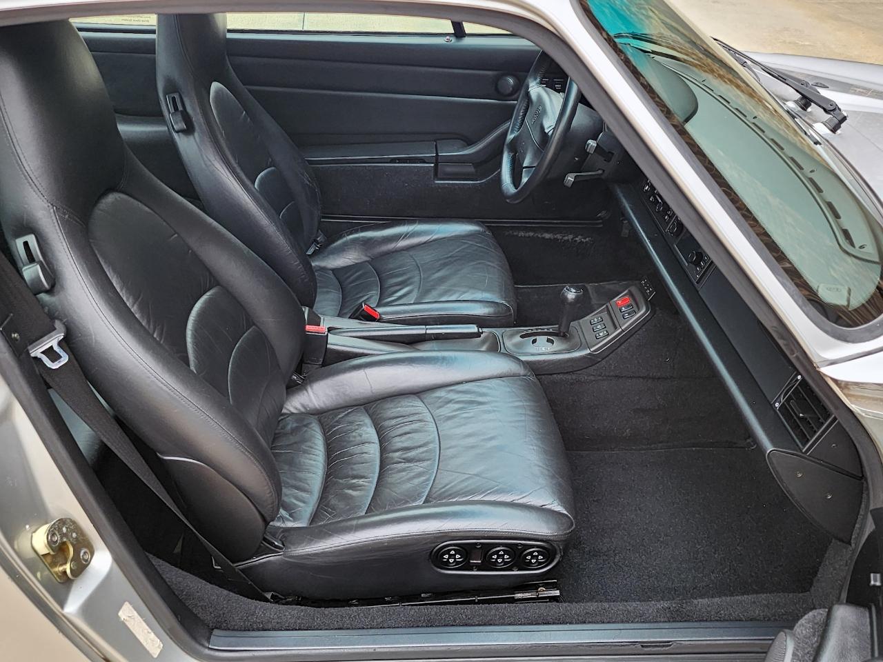 Porsche 911 Carrera  1995