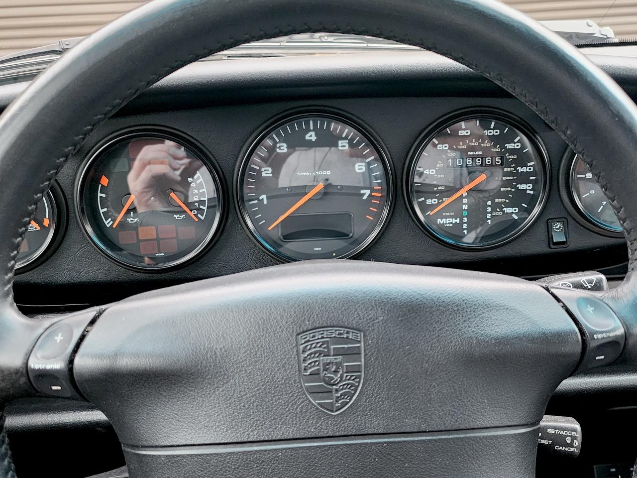 Porsche 911 Carrera  1995