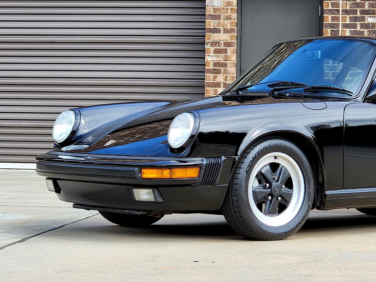 Porsche 911 Carrera  1987