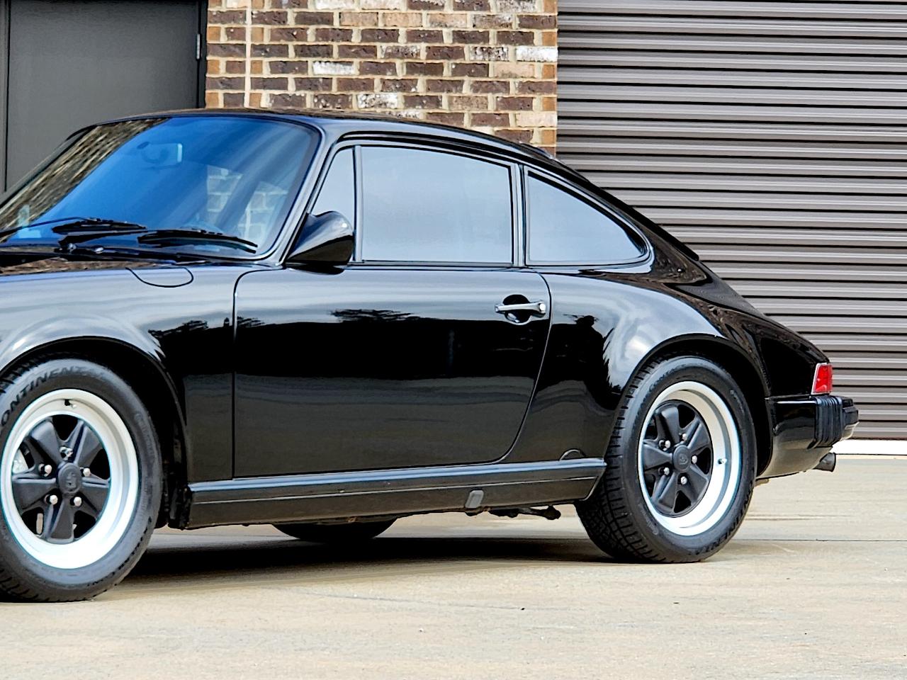 Porsche 911 Carrera  1987