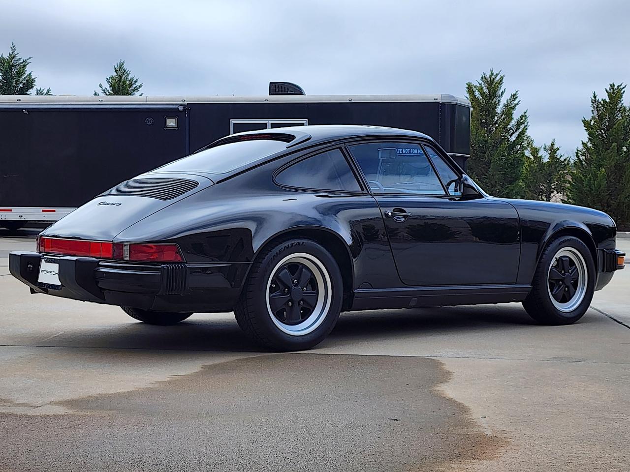 Porsche 911 Carrera  1987