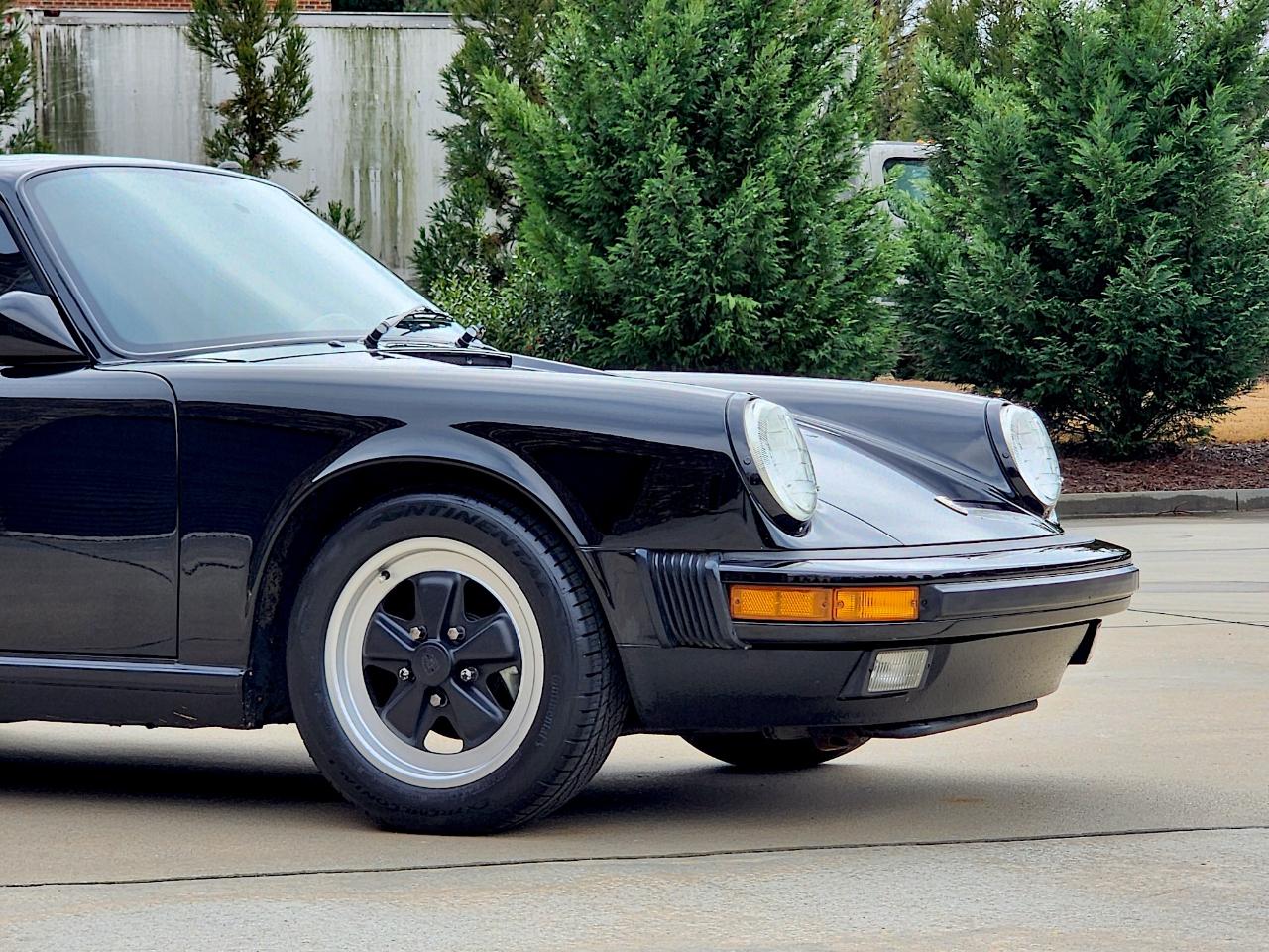 Porsche 911 Carrera  1987