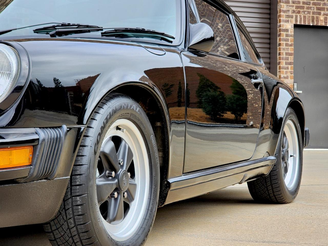 Porsche 911 Carrera  1987