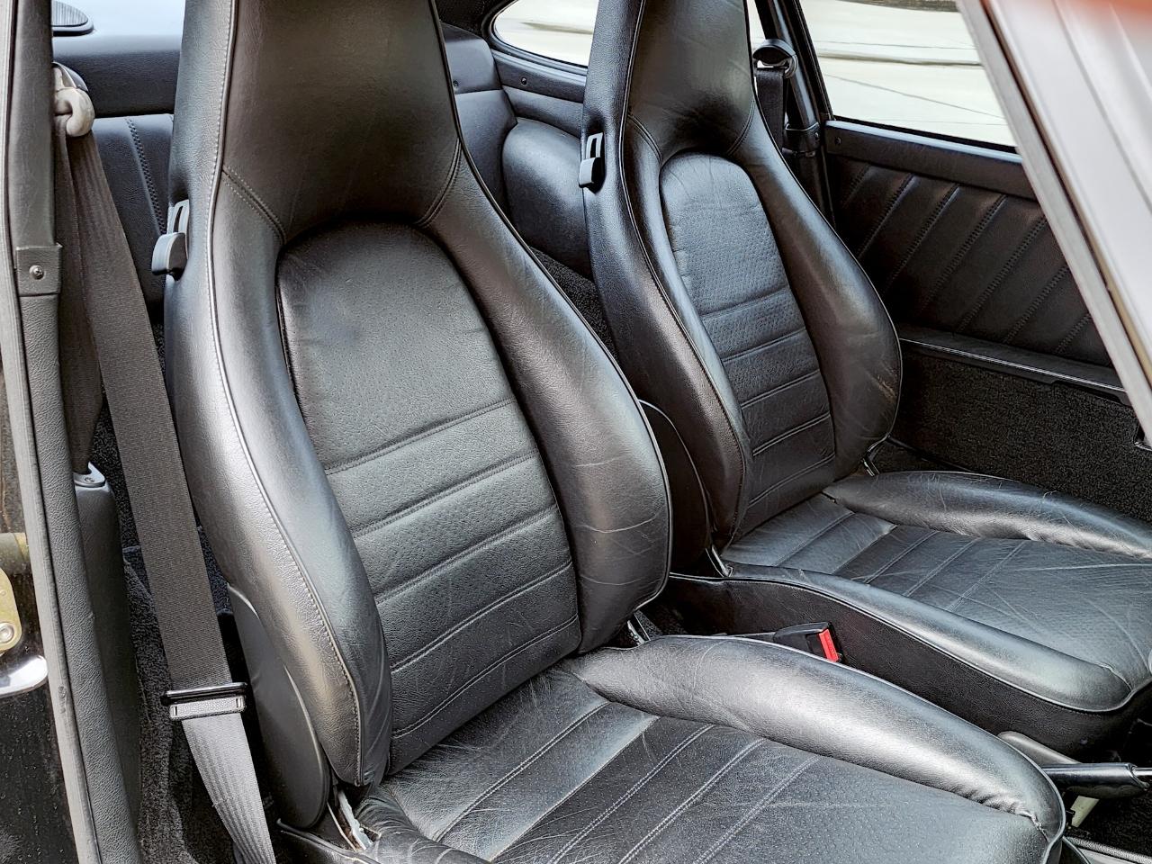 Porsche 911 Carrera  1987