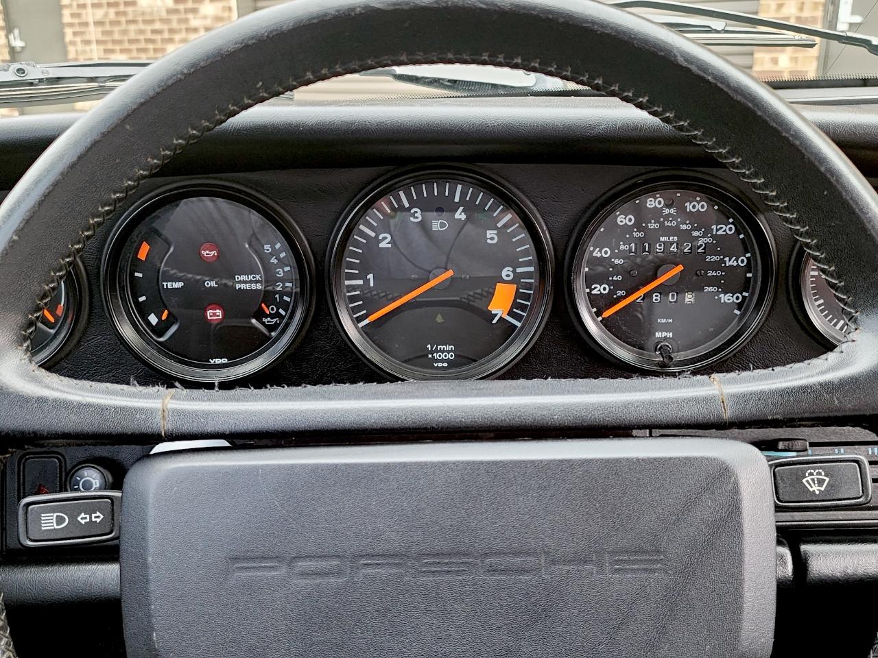 Porsche 911 Carrera  1987