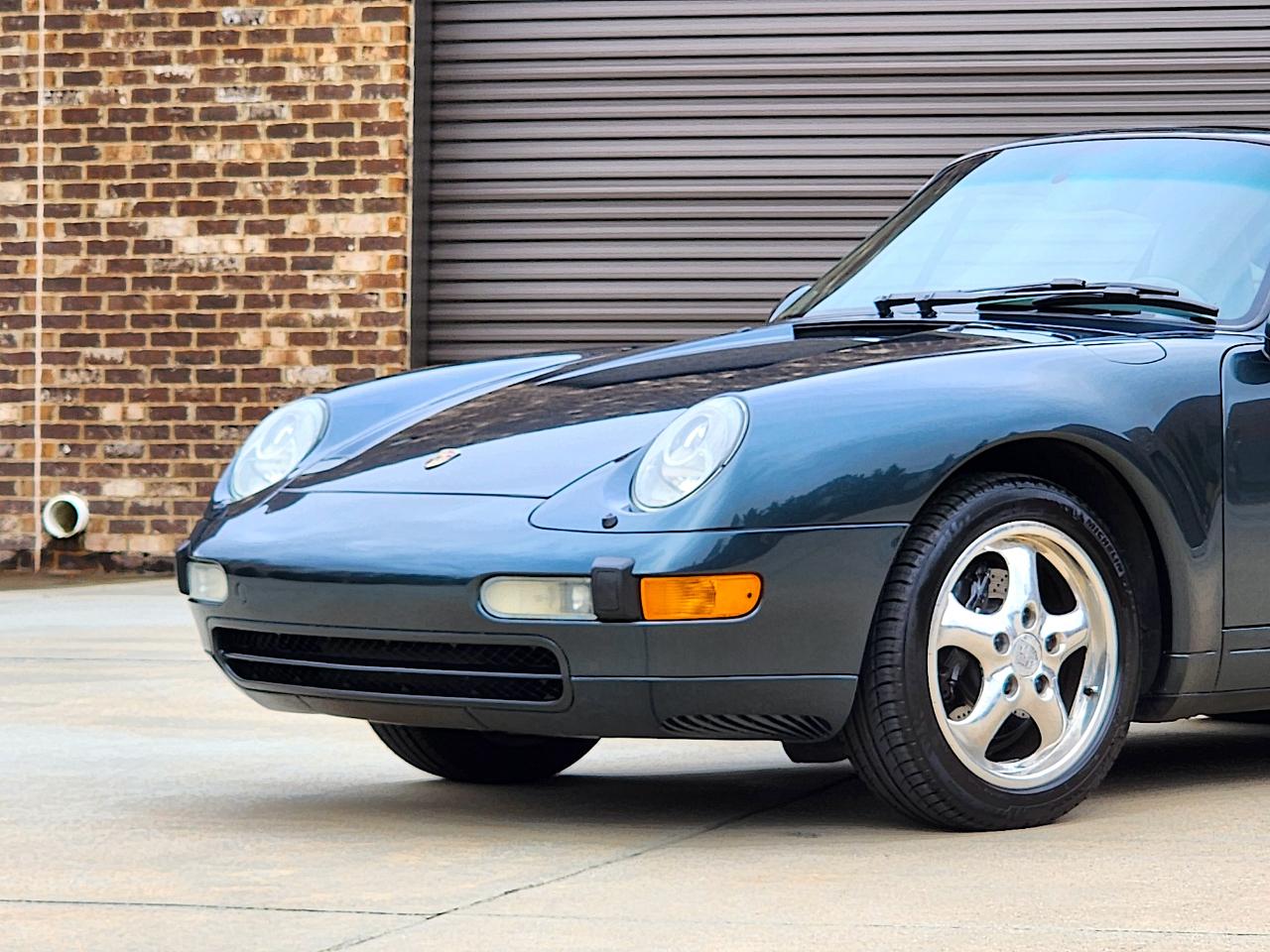 Porsche 911 Carrera  1996