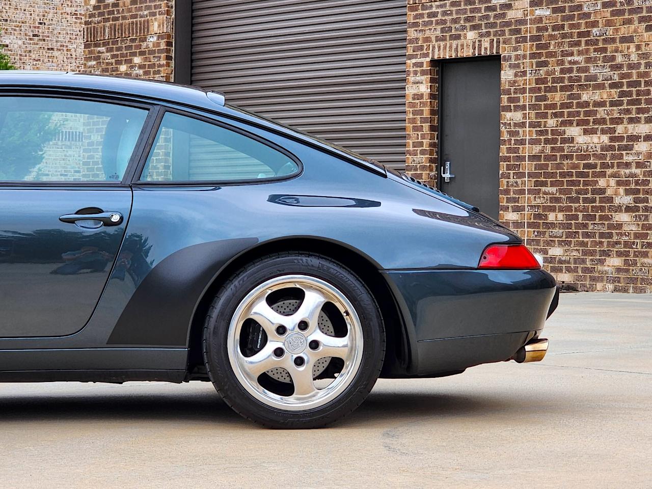Porsche 911 Carrera  1996