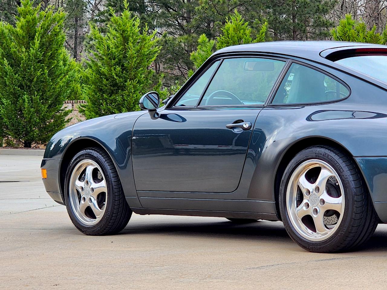 Porsche 911 Carrera  1996