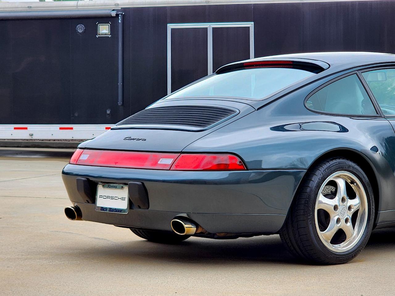 Porsche 911 Carrera  1996