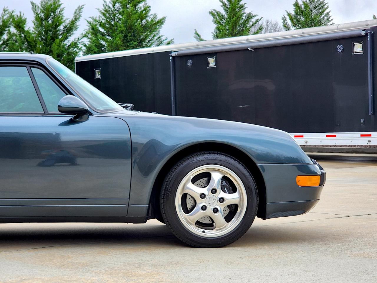 Porsche 911 Carrera  1996