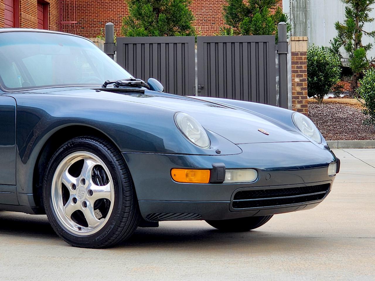 Porsche 911 Carrera  1996
