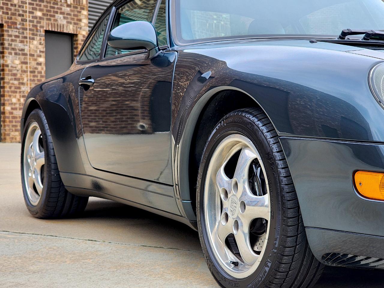 Porsche 911 Carrera  1996