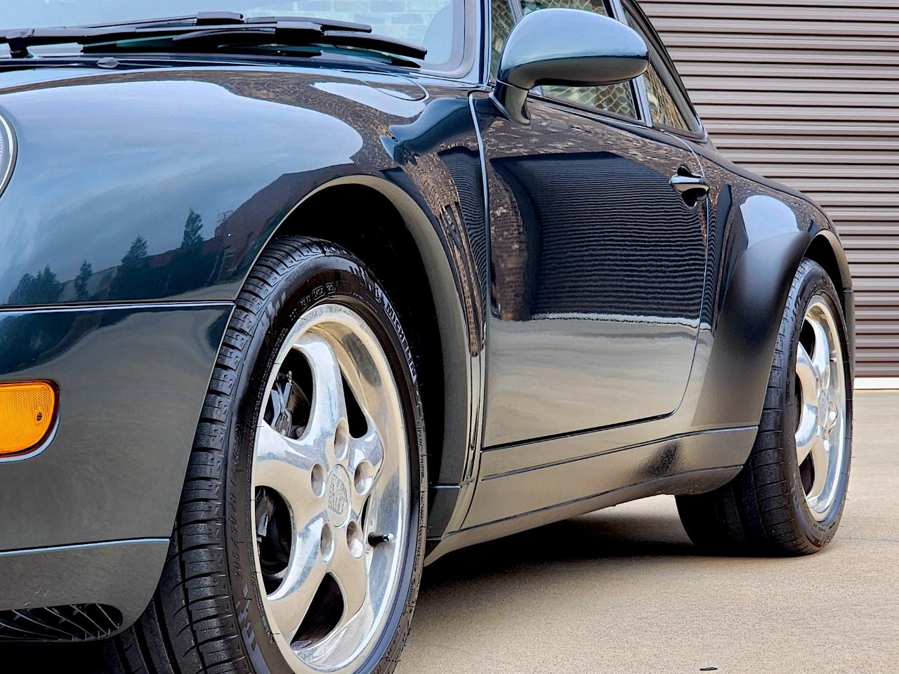 Porsche 911 Carrera  1996