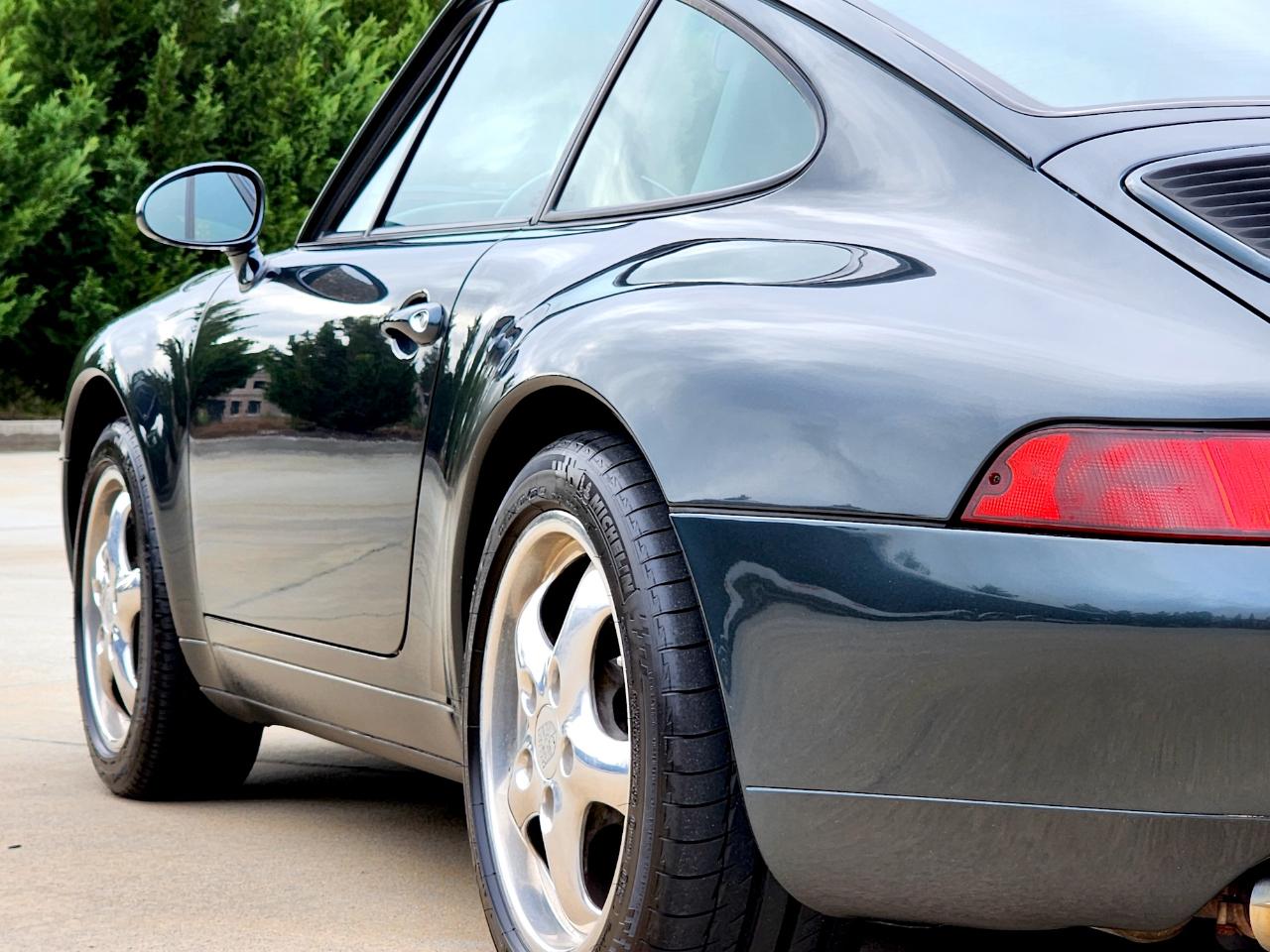 Porsche 911 Carrera  1996