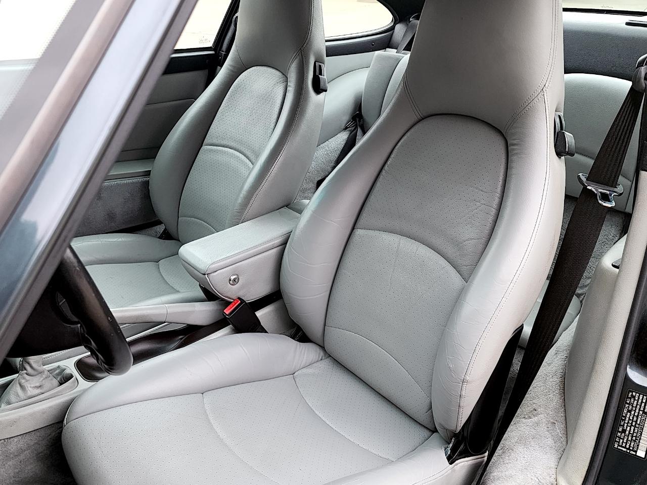 Porsche 911 Carrera  1996