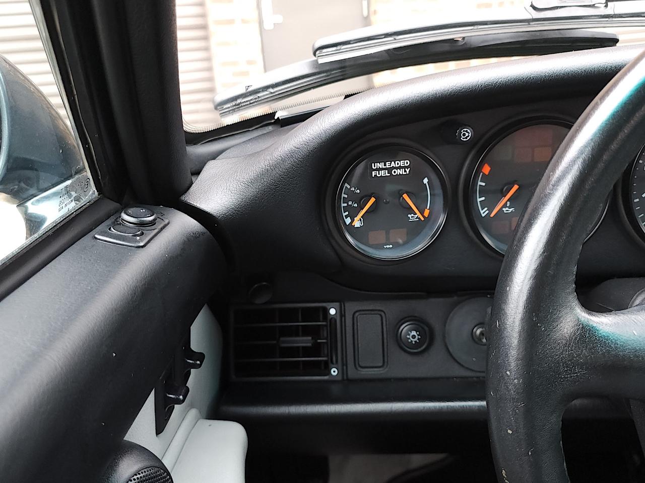 Porsche 911 Carrera  1996