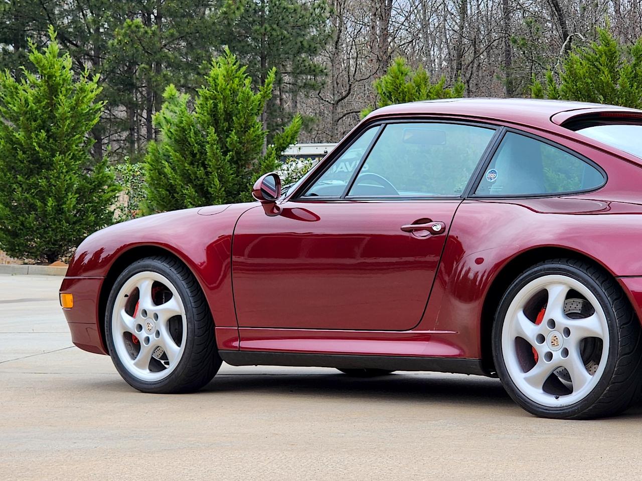 Porsche 911 Carrera  1996