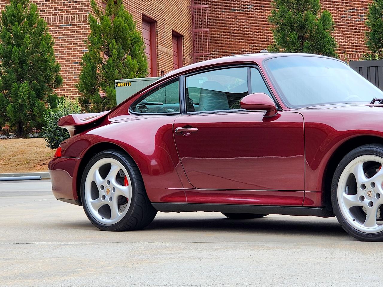 Porsche 911 Carrera  1996