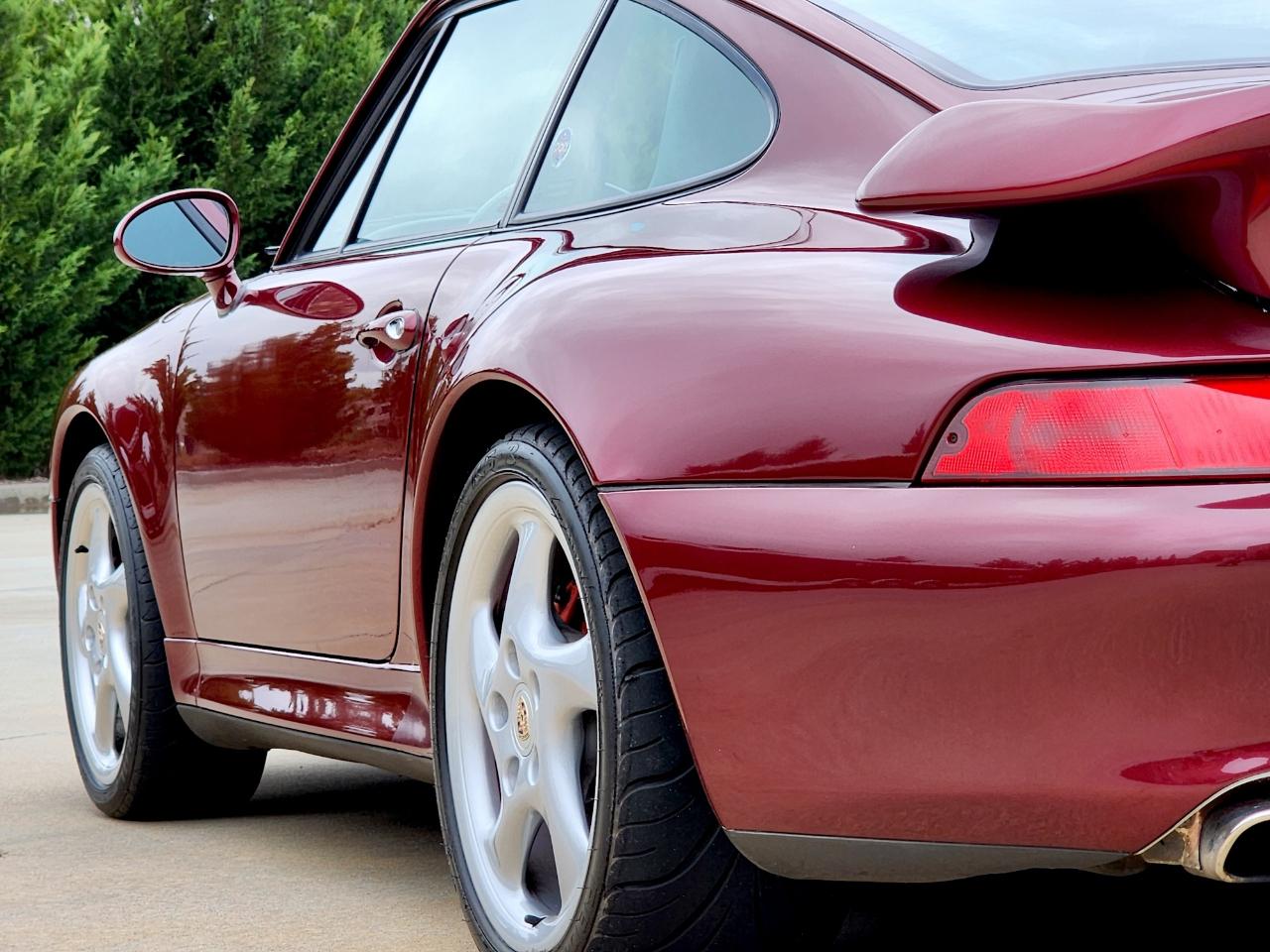 Porsche 911 Carrera  1996