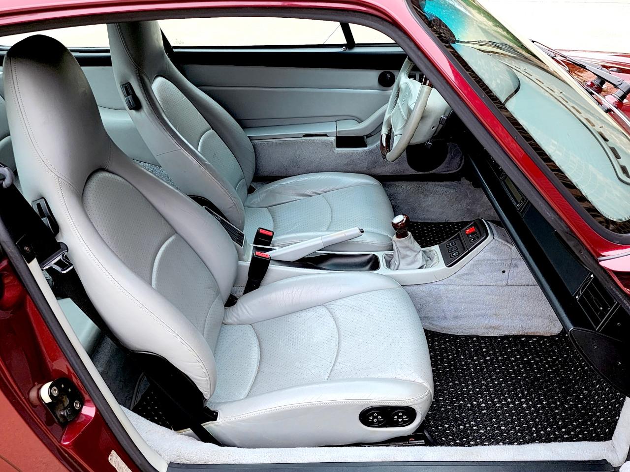 Porsche 911 Carrera  1996