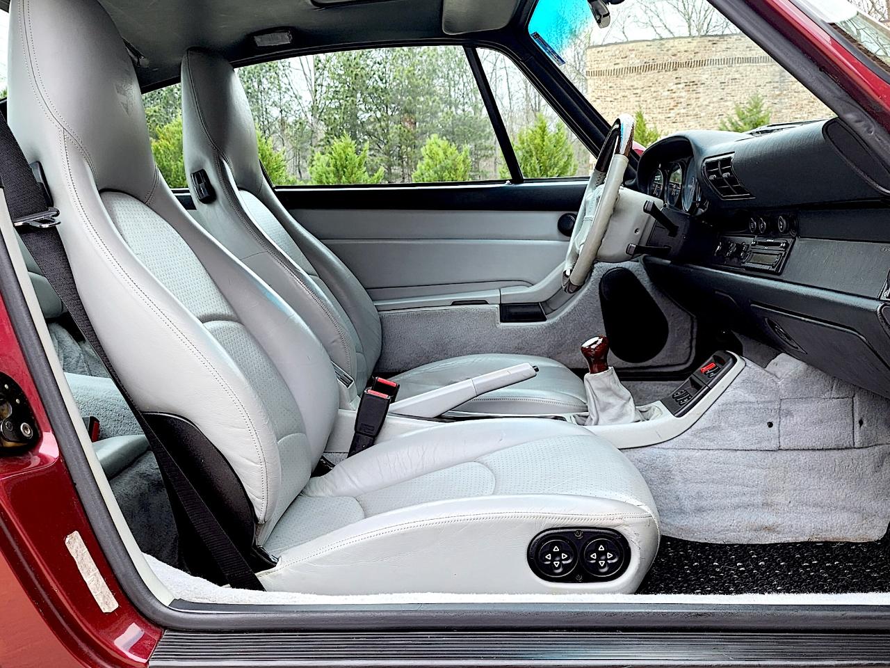 Porsche 911 Carrera  1996