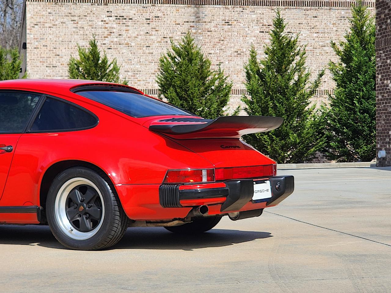 Porsche 911 Carrera  1987