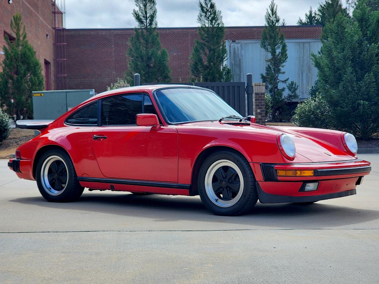 Porsche 911 Carrera  1987