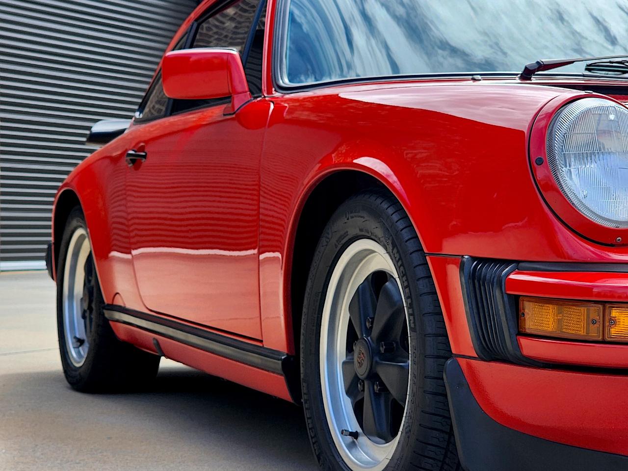 Porsche 911 Carrera  1987