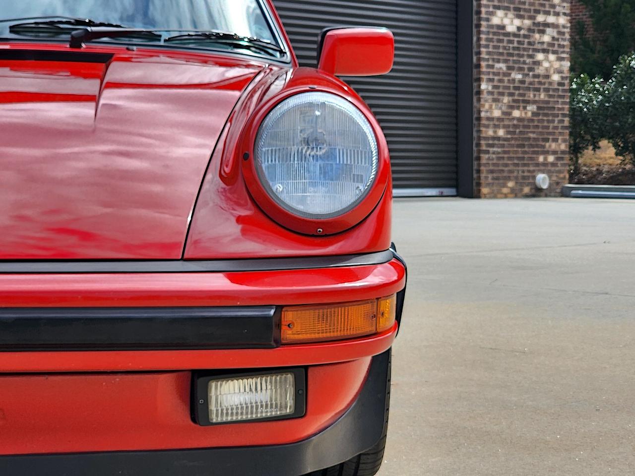 Porsche 911 Carrera  1987
