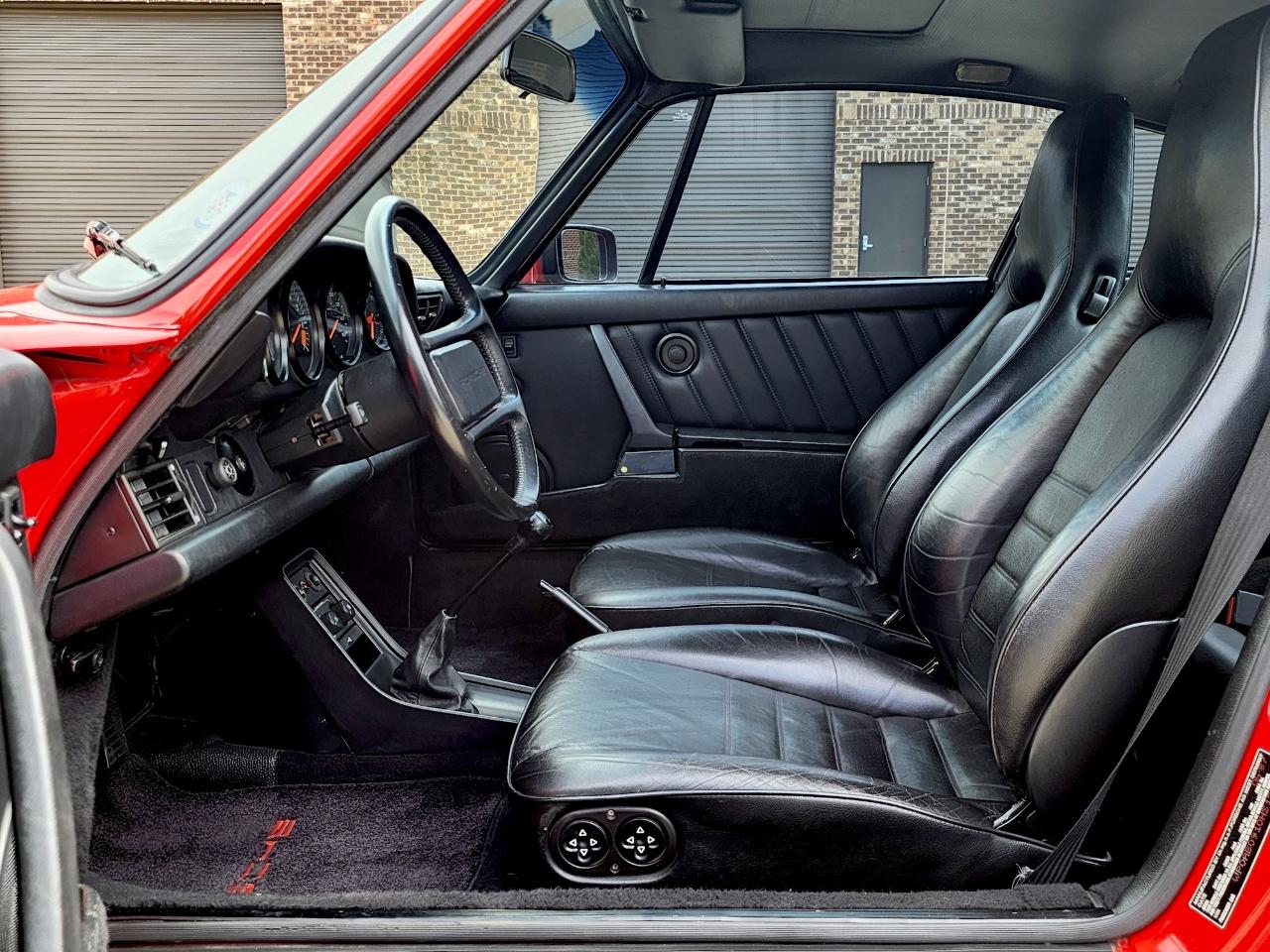 Porsche 911 Carrera  1987