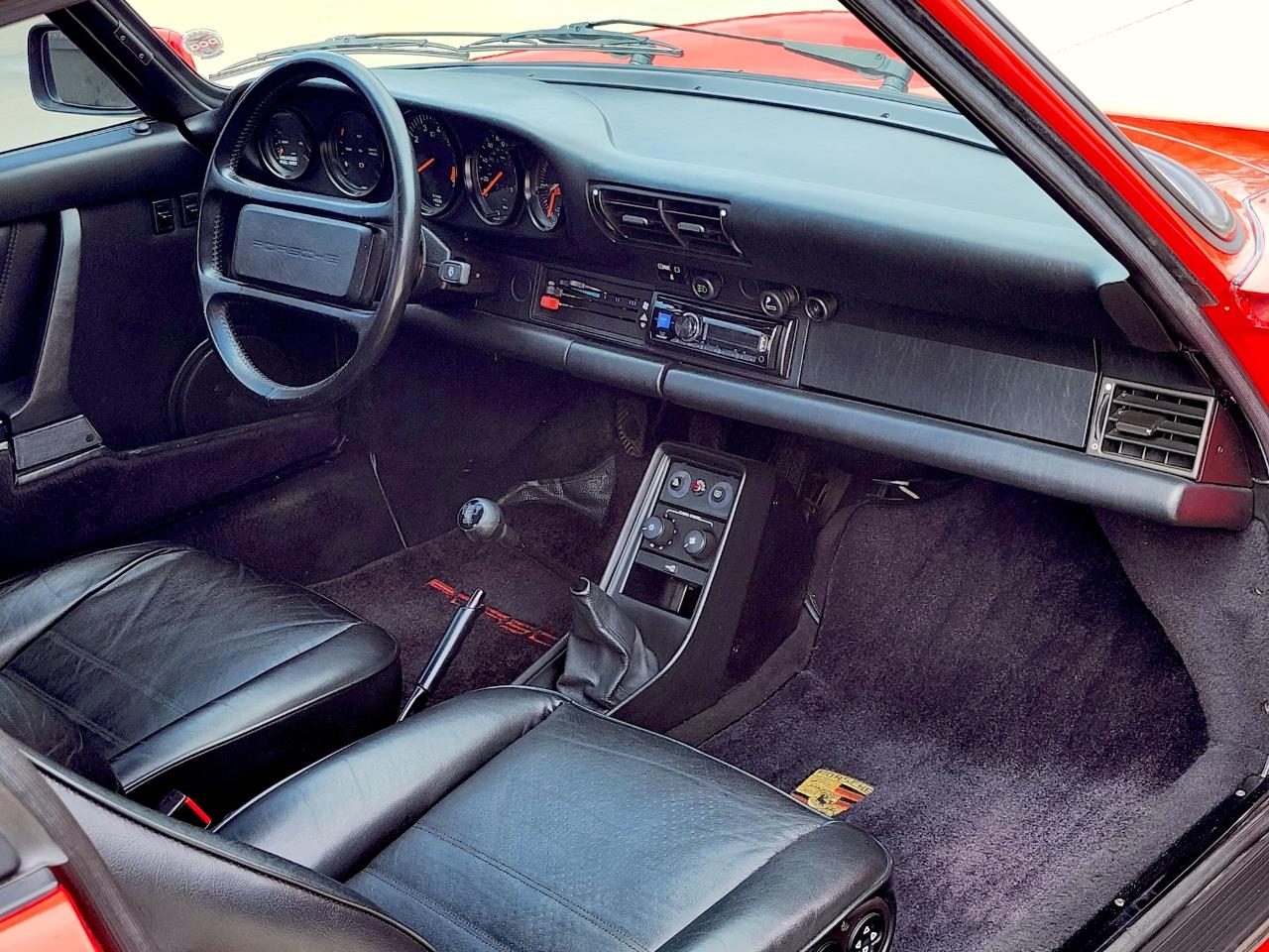 Porsche 911 Carrera  1987