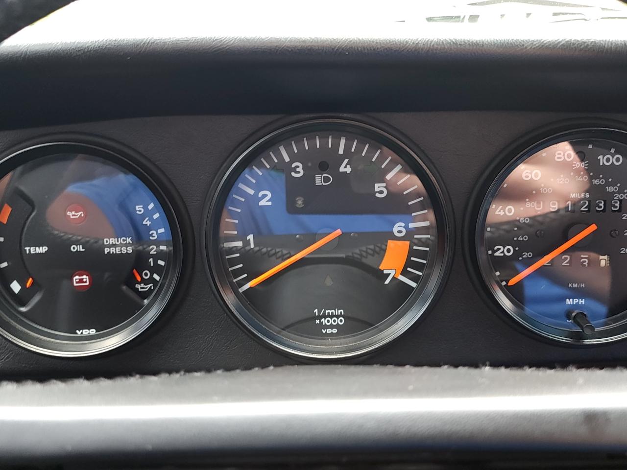 Porsche 911 Carrera  1987