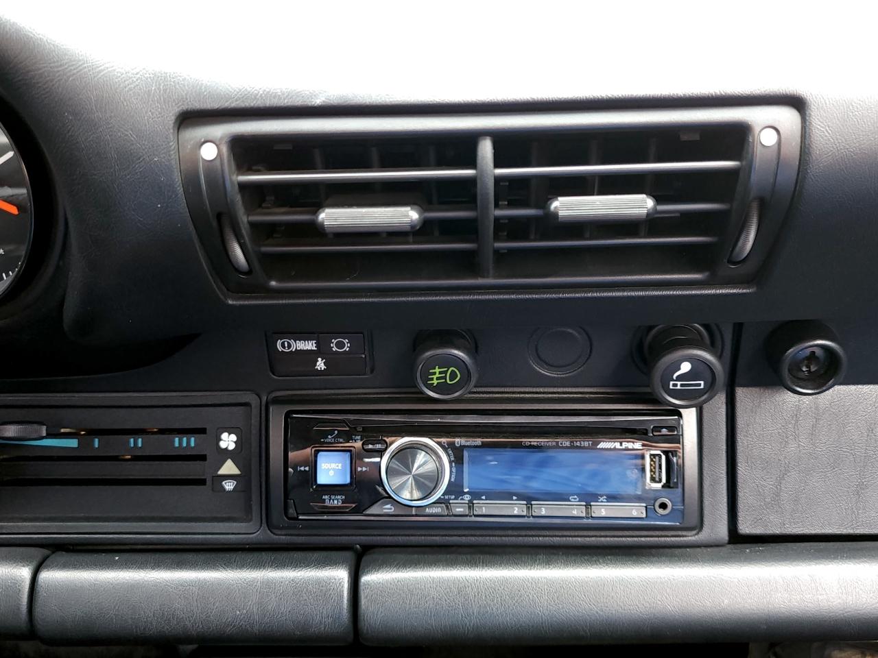 Porsche 911 Carrera  1987