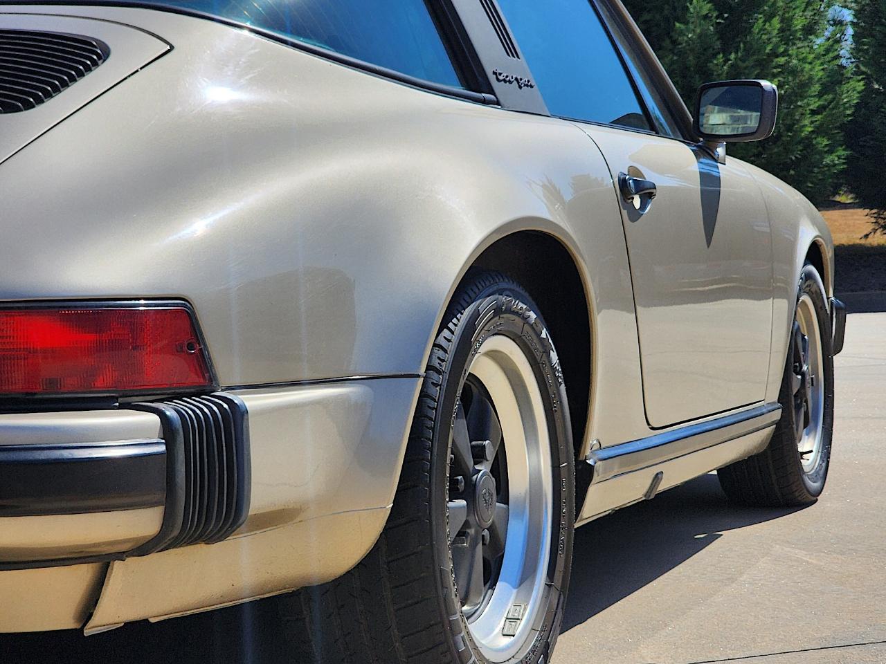 Porsche 911 Carrera Targa 1986