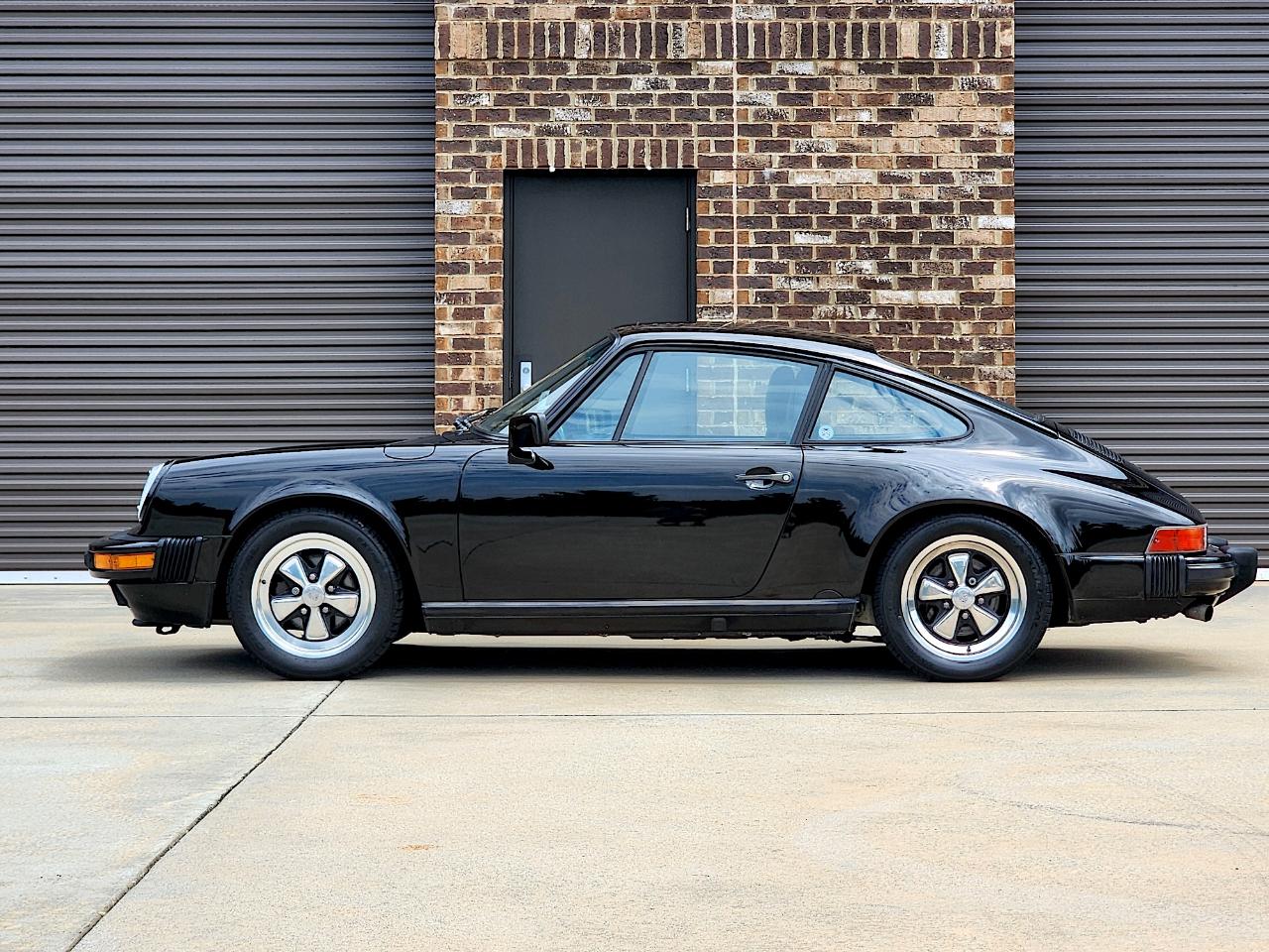Porsche 911 Carrera  1988