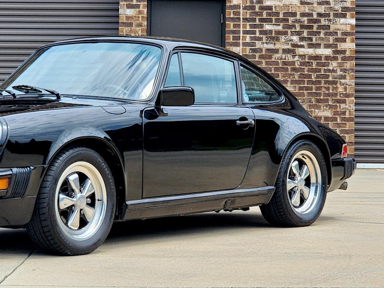Porsche 911 Carrera  1988