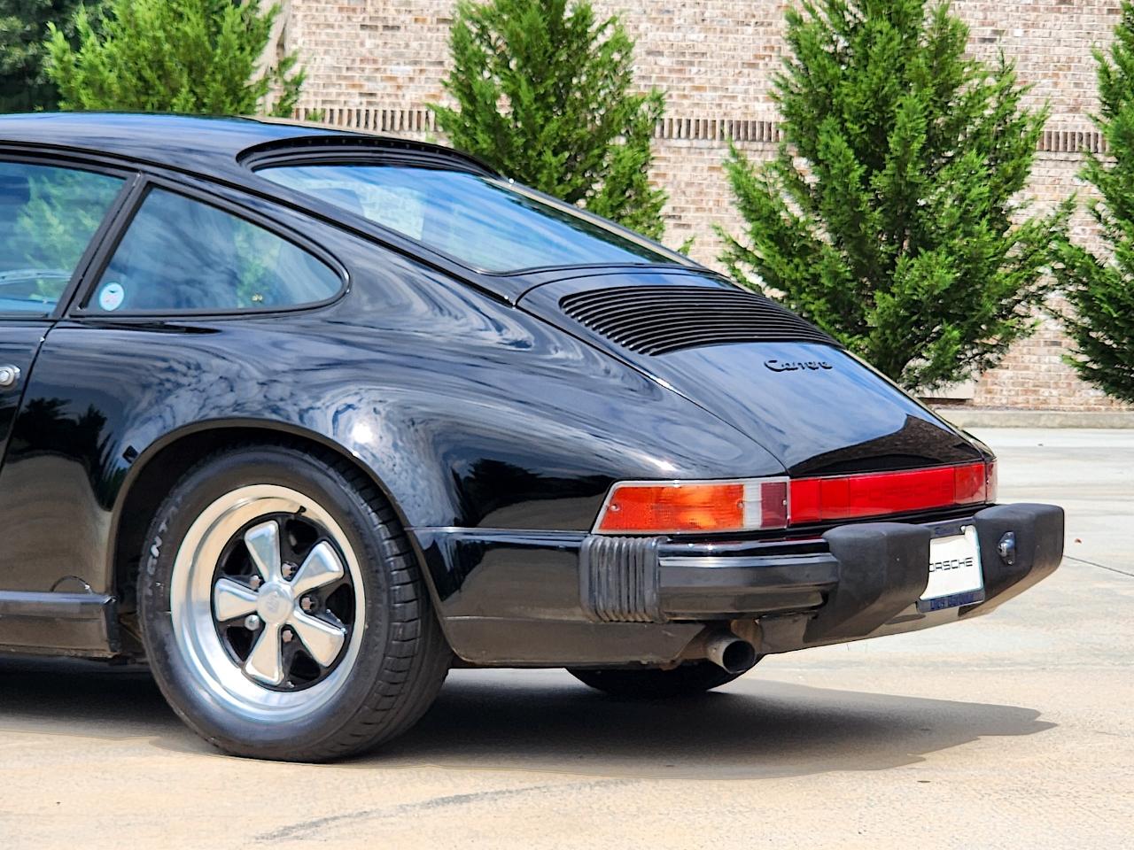 Porsche 911 Carrera  1988