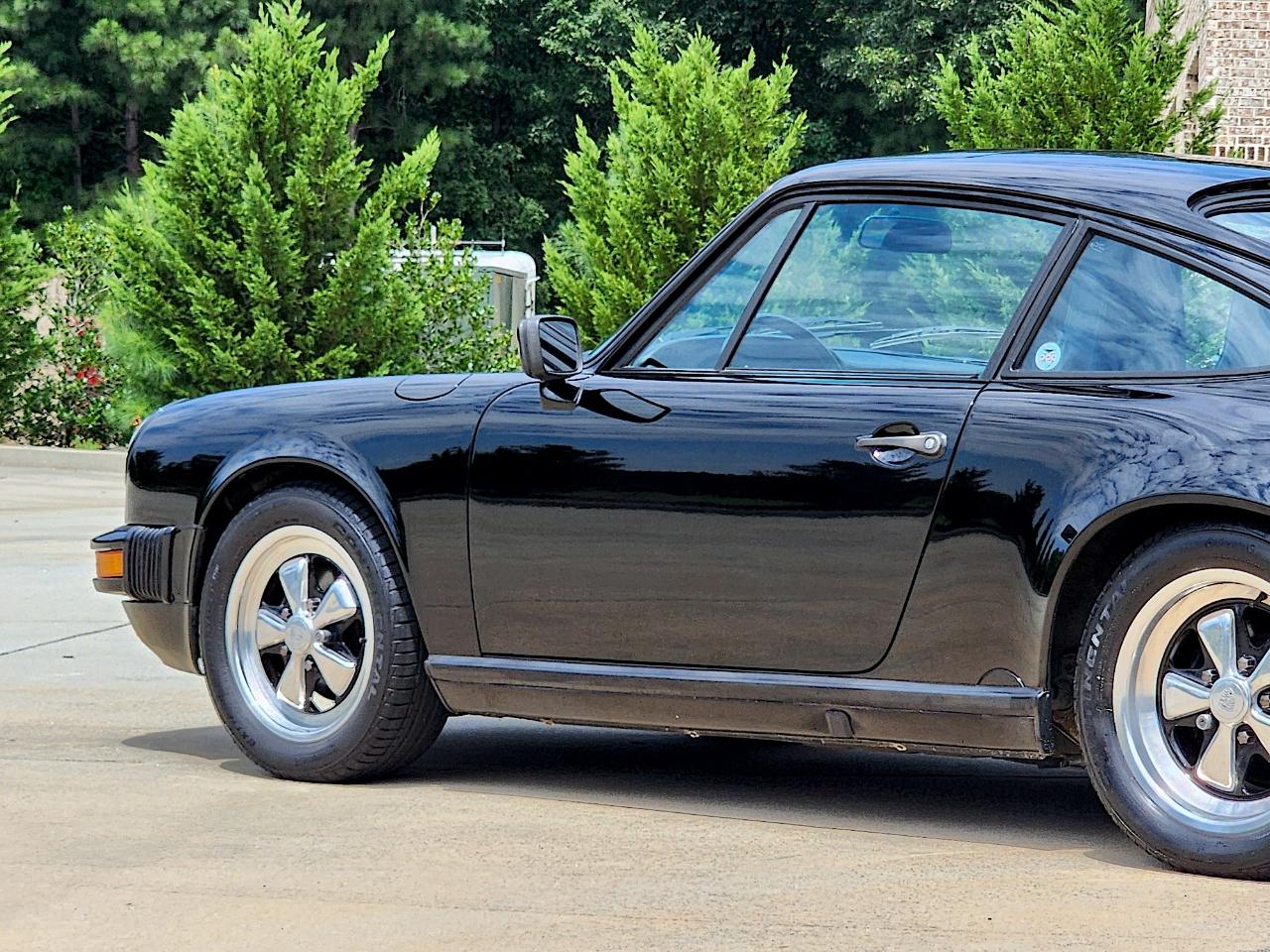 Porsche 911 Carrera  1988