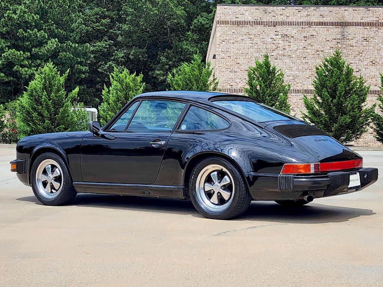 Porsche 911 Carrera  1988
