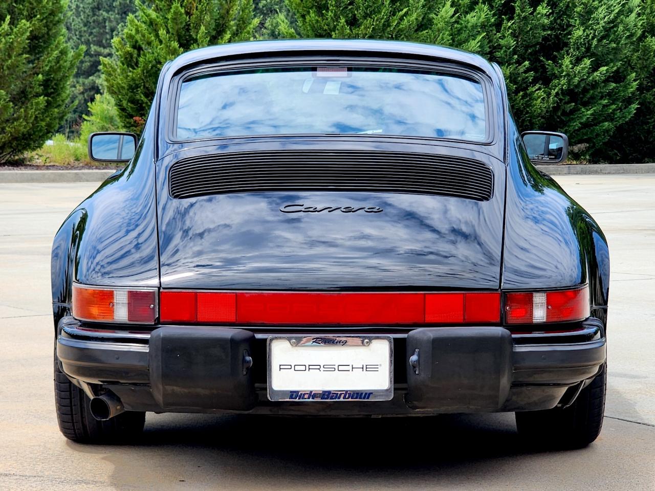 Porsche 911 Carrera  1988
